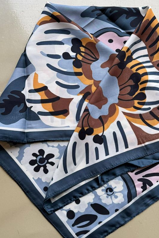 Matteao Silky Blend Square Scarf Blue /30=